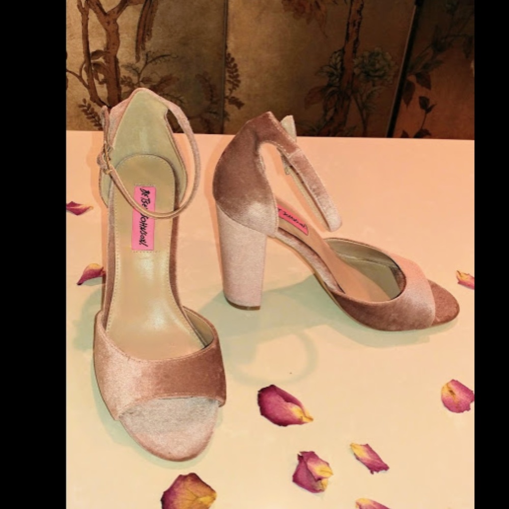 Betsy Johnson Velvety Pink Blush High Heel Shoes